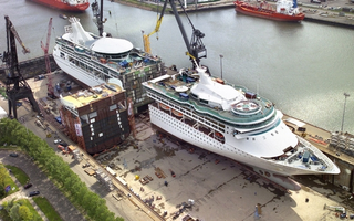 Illustration for article titled Making a Stretch Cruise Ship Is Tougher than It Looks